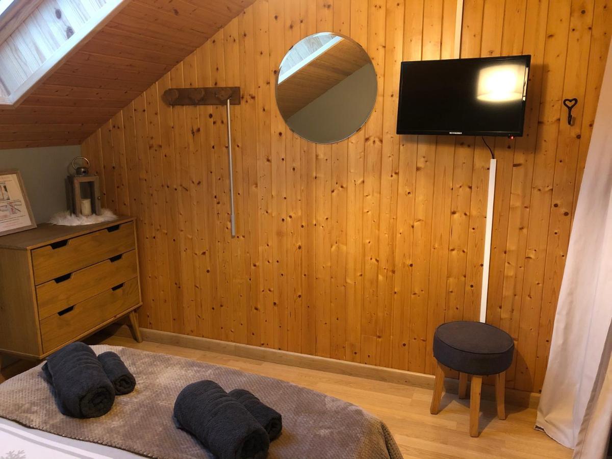 Charmant Appartement 2-4 Personnes Entre Annecy Et Aravis Thônes エクステリア 写真